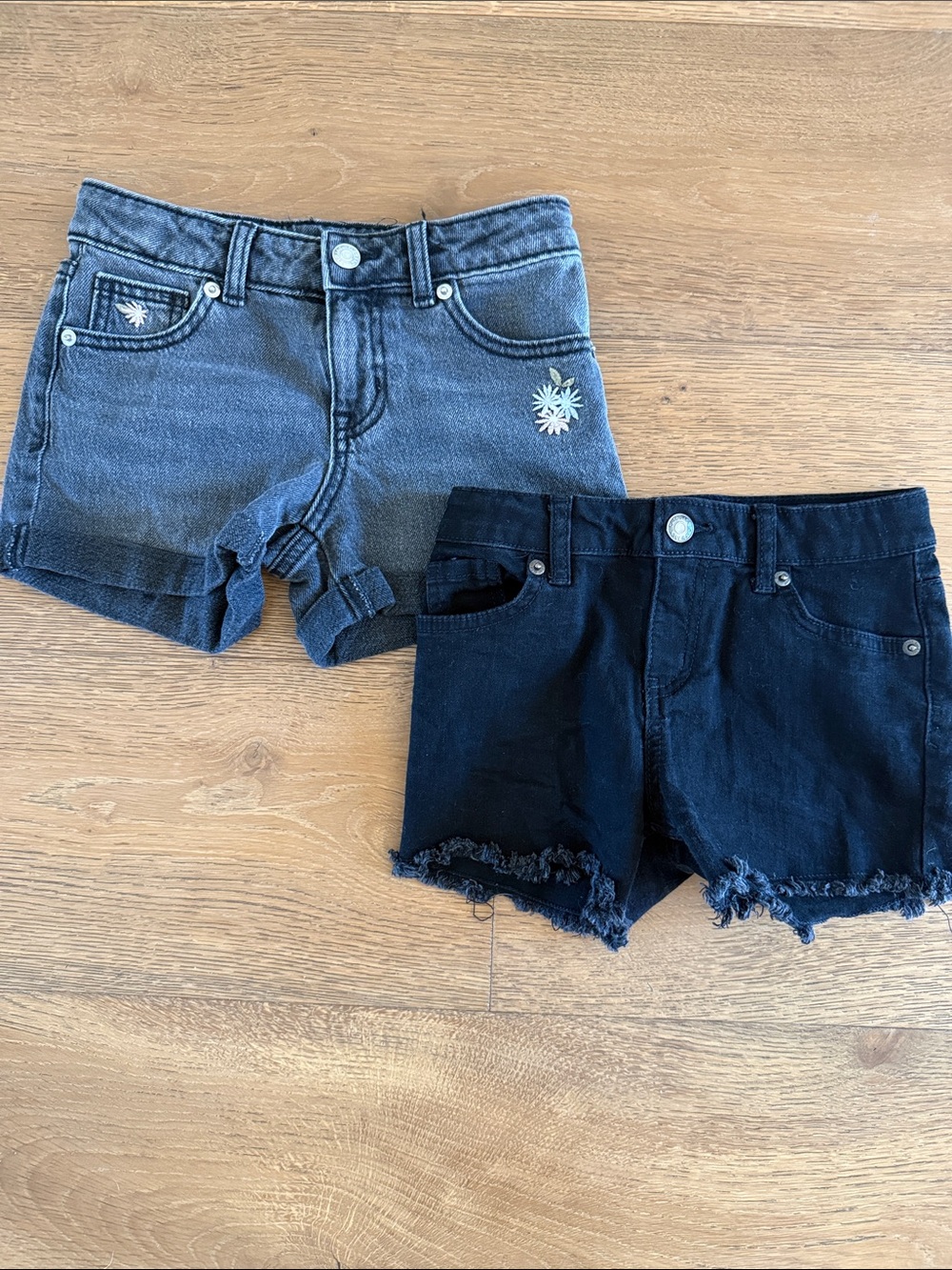 2 Pair of Girls Shorts size S (6/7) by Cat and Jack